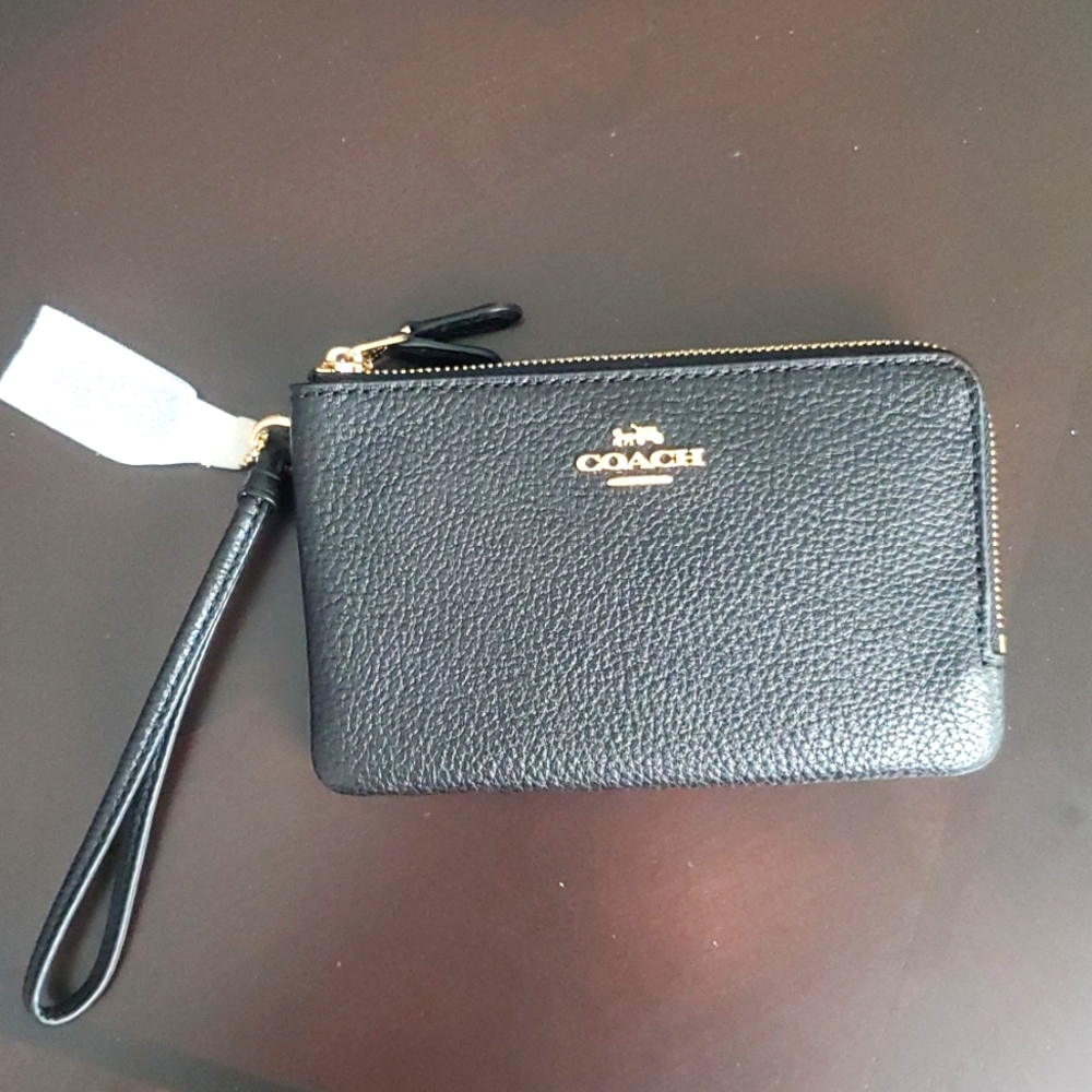 Coach Double Zip Wristlet Short